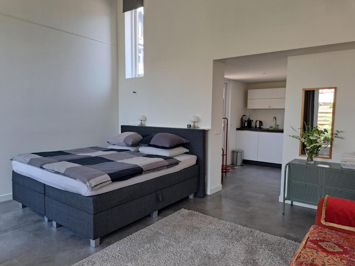 Luxe Ruime Studio Op Unieke, Rustige Locatie Dokkum Exterior foto